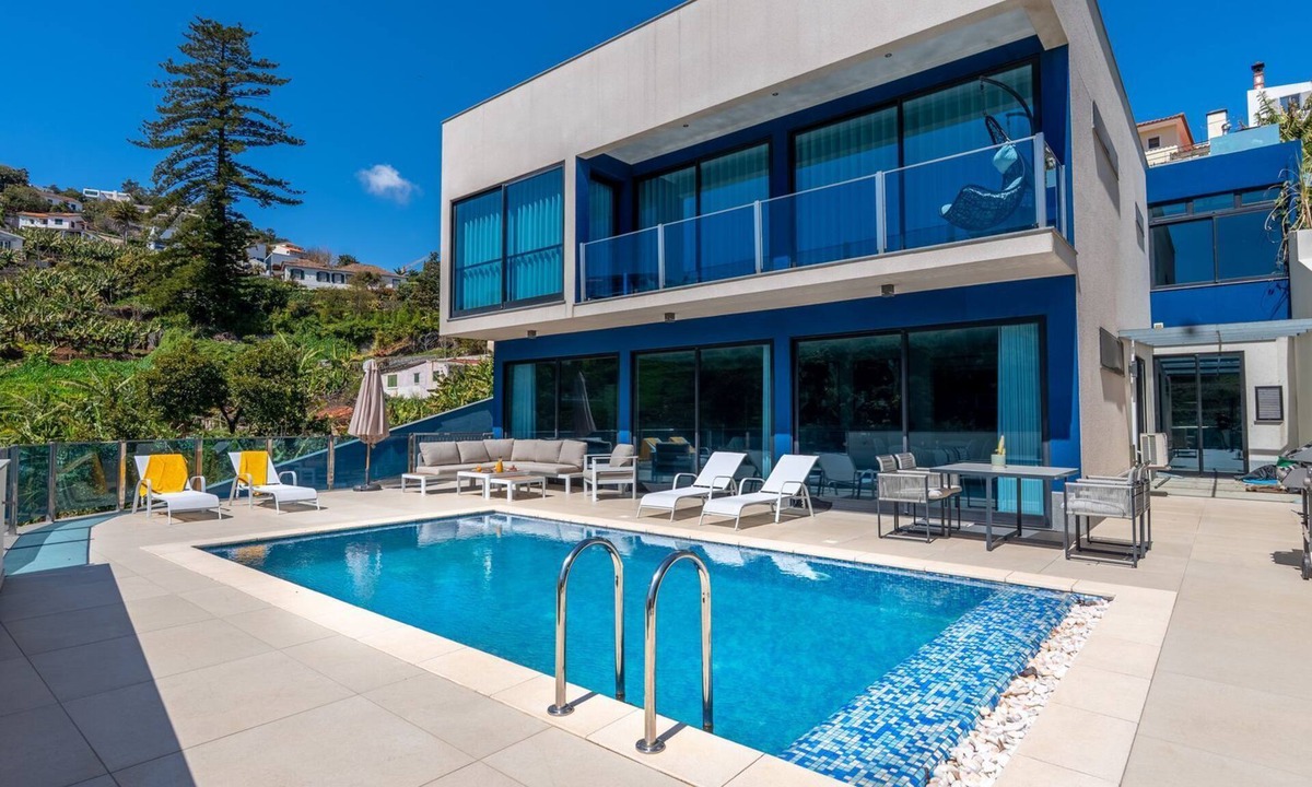 Santo Antonio House | Villa Aletheia by LovelyStay