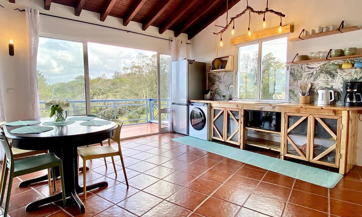 Fenais da Luz Apartment | Villa Amanecer