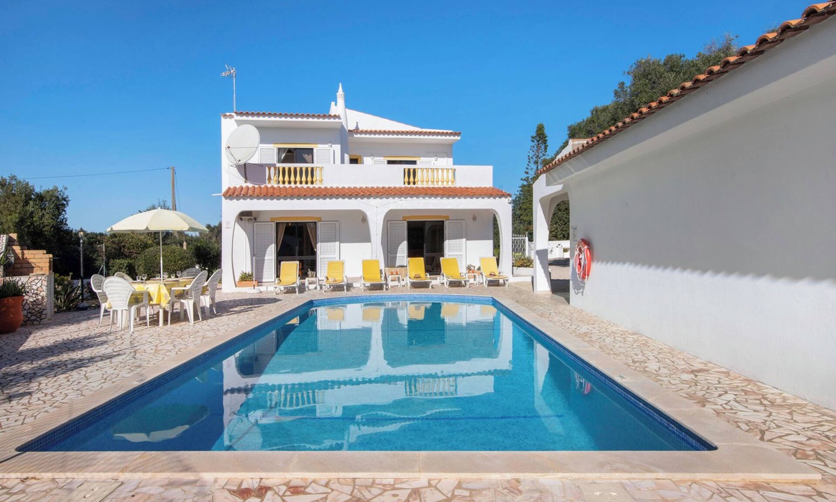 Vale de Parra Villa | Villa 'Casa Das Figueiras' with Mountain View, Private Pool and Air Conditioning