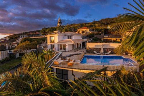 Arco da Calheta House | Villa Crossdeira - A Wellness Retreat