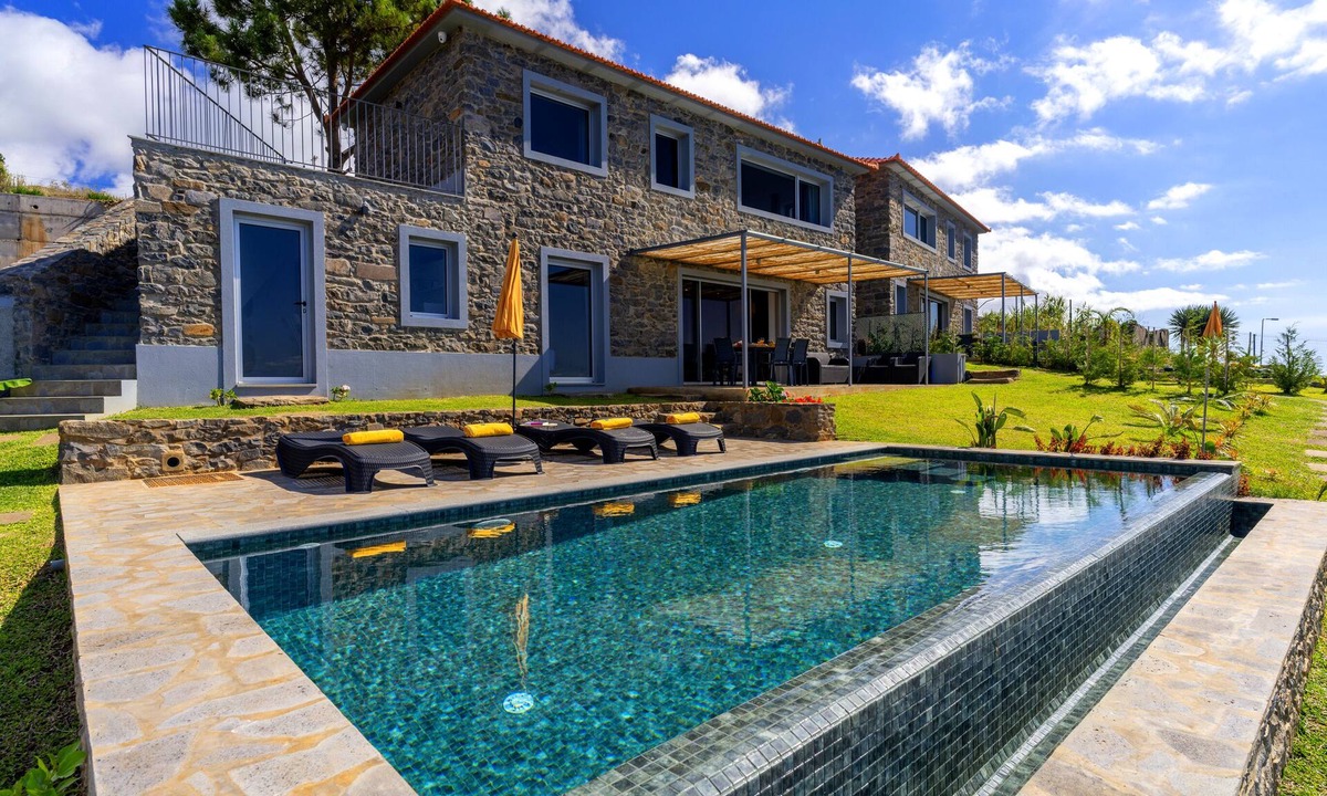 Prazeres House | Villa Flora Calheta Sunset & Ocean Views