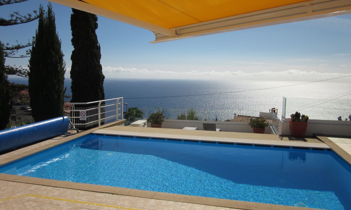 Garajau Villa | Villa Hansen in Funchal suburb, Pool, Sea-views, Garden, BBQ, Beach !