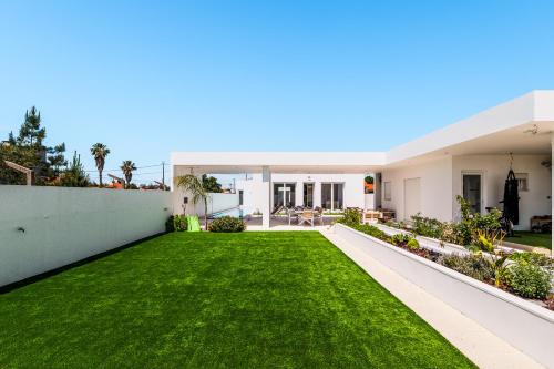 Palhais Villa | Villa Jannah - Luxury Halal Retreat