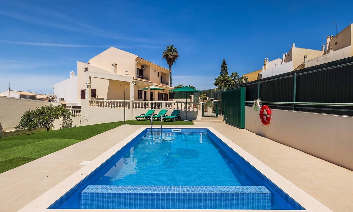 Urbanizacao dos Calicos House | Villa Krishan Albufeira - Private Pool