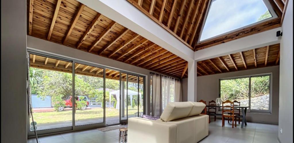 Ribeira Grande Villa | Villa Magnolia