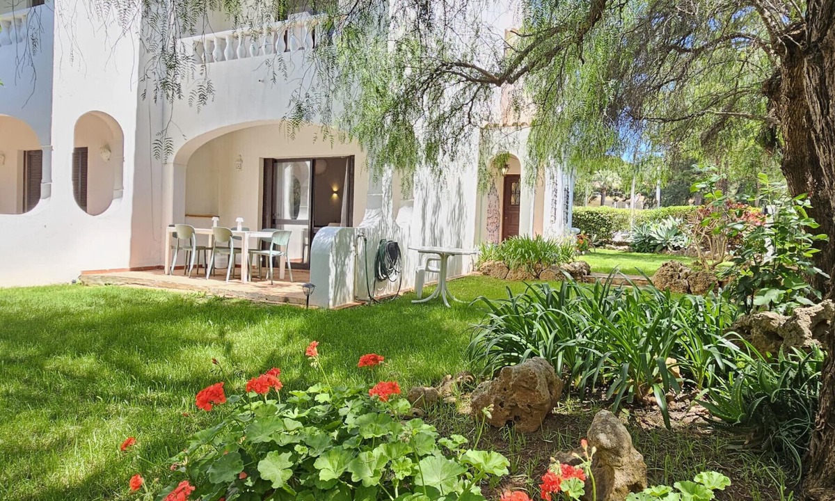 Vilamoura Ski Chalet | Villa Maria Cecília
