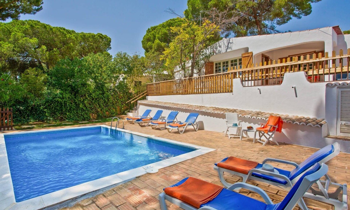 Albufeira House | Villa Namibe – 4 Bedroom Villa with Private Pool near Albufeira Beaches