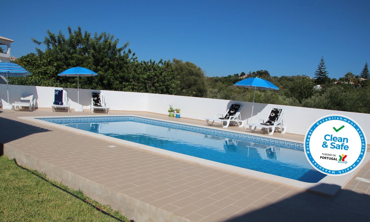 Cerro do Mocho Villa | Villa Olive - Spacious 4-Bedroom Villa with Pool