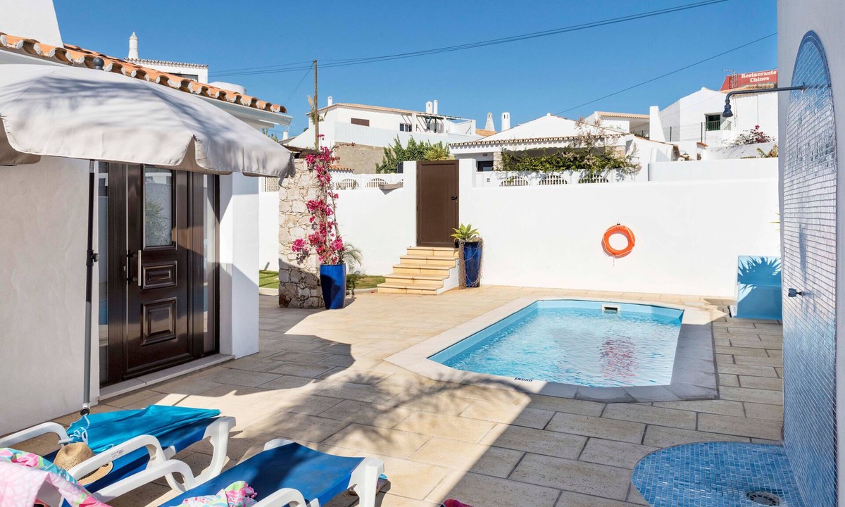 Areias de Sao Joao Villa | Villa 'Petala' with Private Pool, Wi-Fi and Air Conditioning