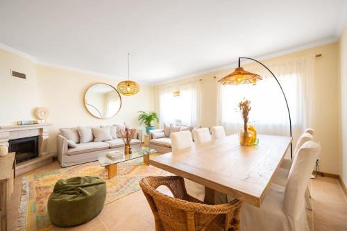 Nazare Villa | Villa Serenity Tapada - Pool, Cinema Room & Gym