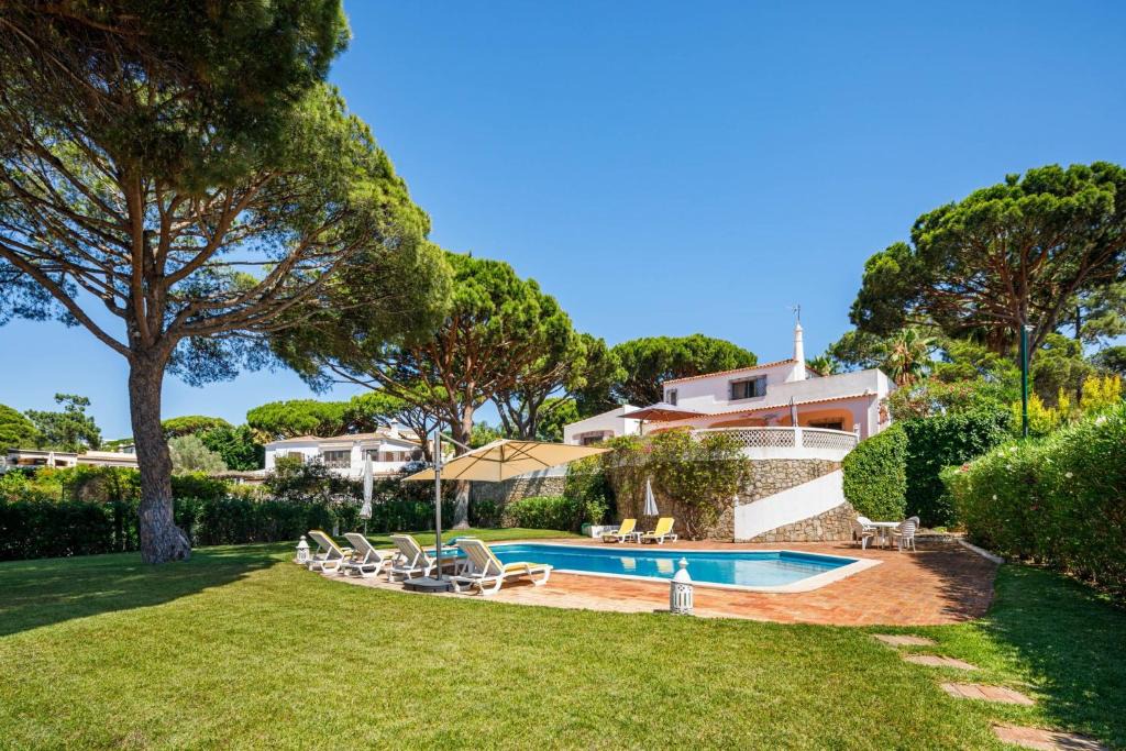 Vale do Lobo Villa | Villa Vale Do Lobo 626 3 Bedrooms Private Pool Short Walk To The Praca