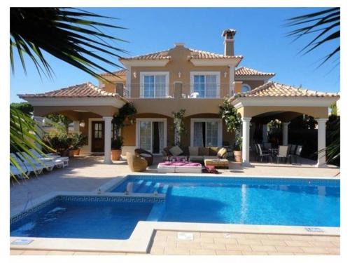 Vale do Garrao Villa | Villa Varandas Do Lago 5 Bedroom Villa Private Pool Table Tennis