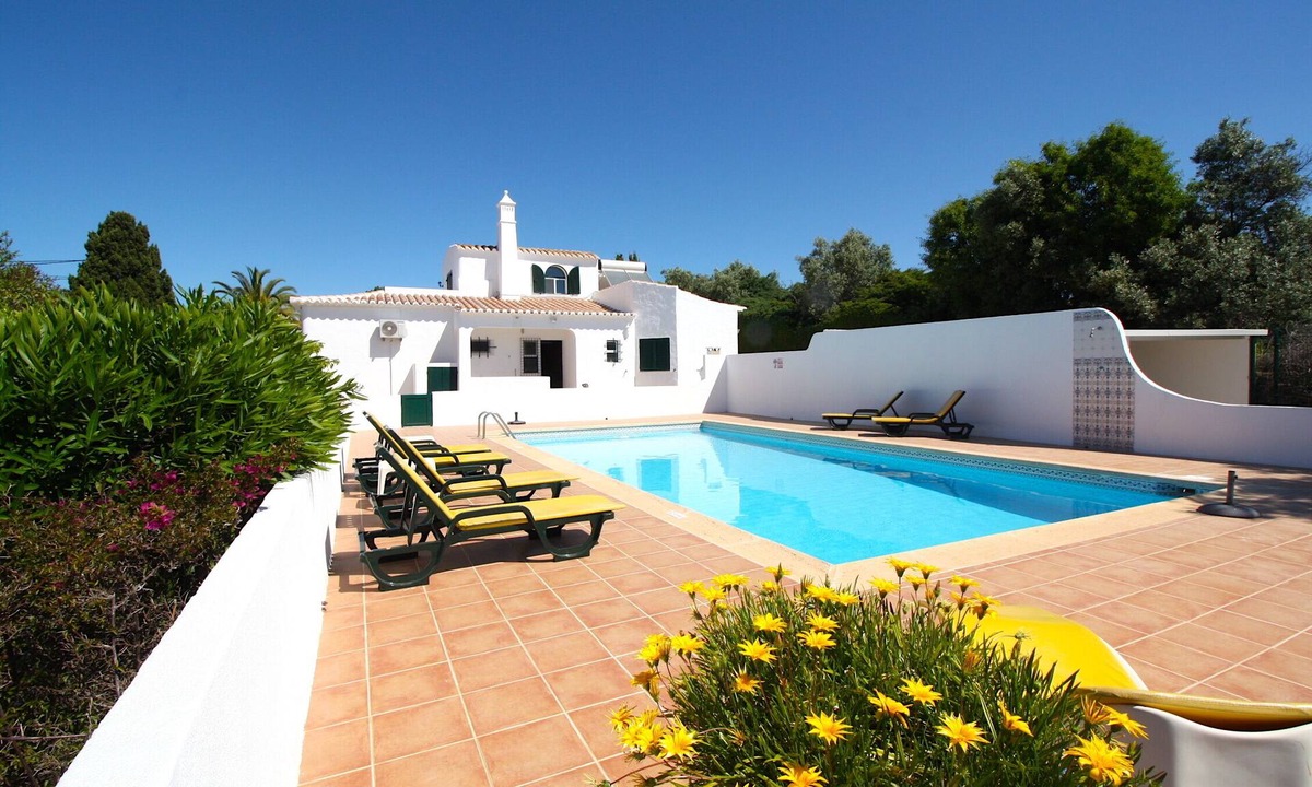 Mato Serrao Villa | Villa with pool walking distance to Carvoeiro center