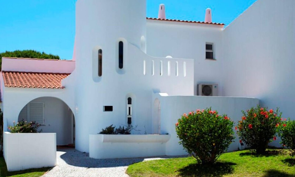Vale do Lobo Villa | Villa with private swimming pool close to Tennis Academy in Vale do Lobo SD97 - Almancil, Algarve