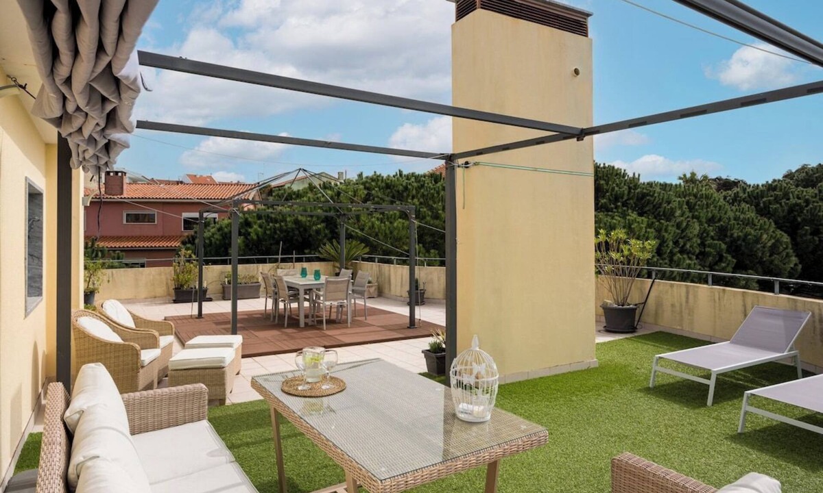 Estoril Apartment | Village Garden | Cascais
