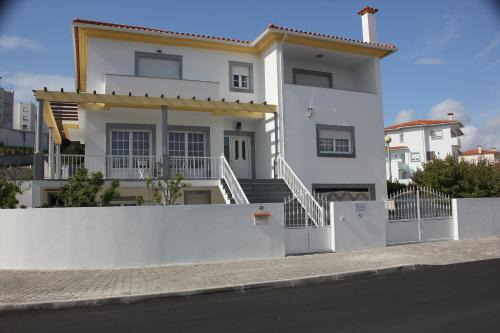 Nazare House | Vivenda Godinho