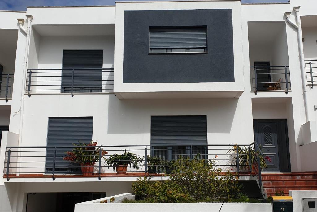 Nazare House | Vivenda Valverde