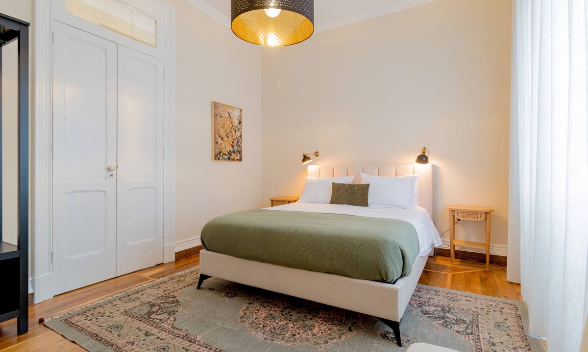 Ponta Delgada House | Walkable Ponta Delgada 4BR/3BA House Private Garage, Patio, BBQ & A/C
