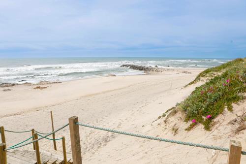 Carreco Apartment | Waves & Sun - Casa na Praia
