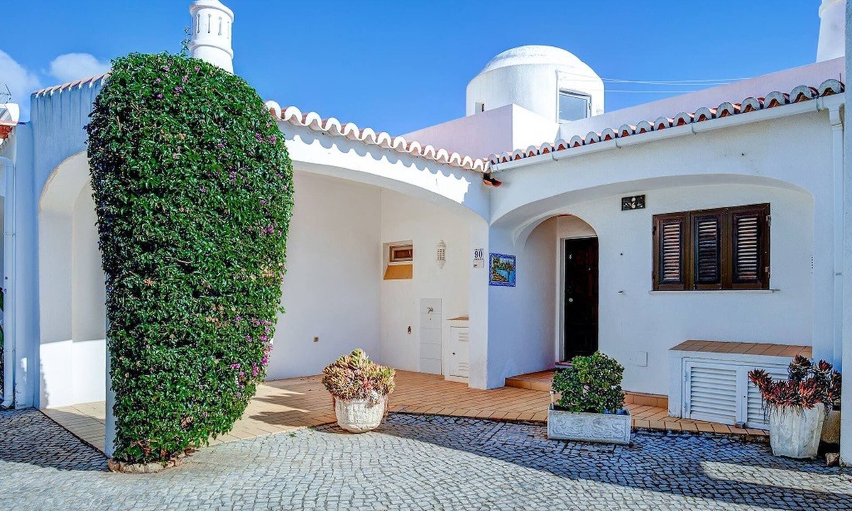 Areias Dos Moinhos House | Well furnished and presented House