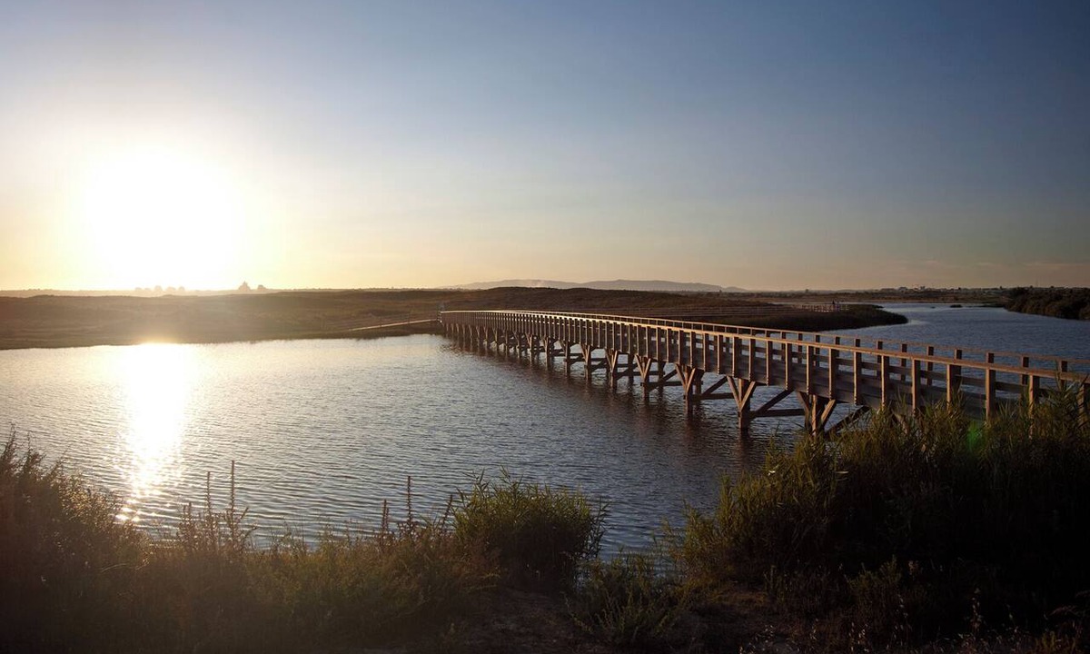 Salgados Resort | Wine & Books by the sea