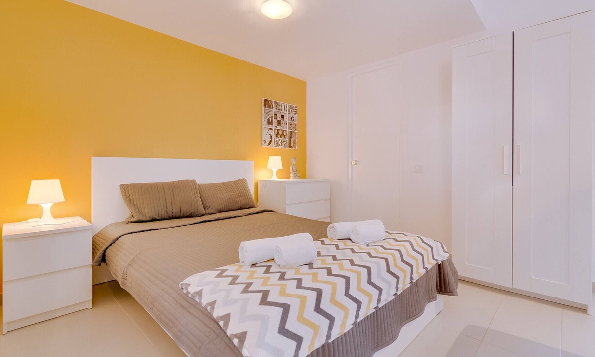 Vilamoura Apartment | Yellow Studio Apartment