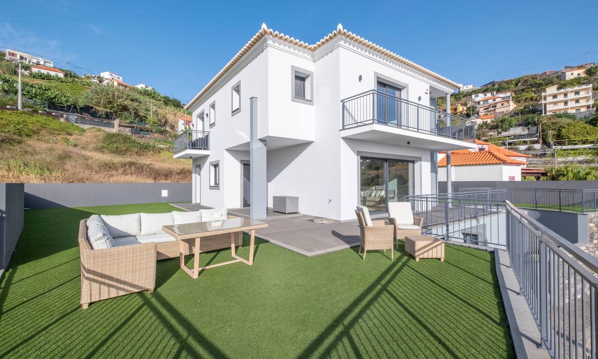 Ribeira Brava Villa | Yuri Big House by GALMI