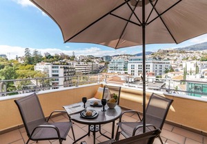 100 m² Apartment ∙ 2 bedrooms ∙ 5 guests