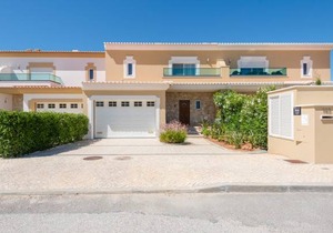 170 m² Villa ∙ 3 bedrooms ∙ 6 guests