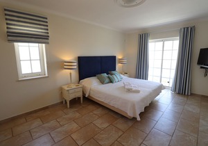 4 bbedroom Villa with Private Pool (heatable) in Varandas do Lago in Almancil