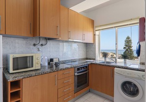 Apt. Estrela 304 – beachfront, sea view, pool, A/C, and Wi-Fi