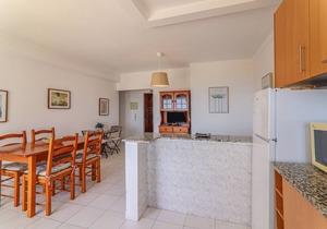 Apt. Estrela 304 – beachfront, sea view, pool, A/C, and Wi-Fi