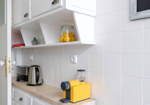 Barão Apartment, spacious w/ balcony and great views to Lisbon in Lisboa