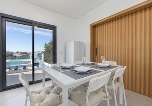 Correeira Luxury Residence T2 F - Albufeira, Pools, Wifi, Bbq, Beach in Albufeira