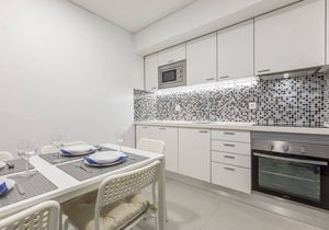 Correeira Luxury Residence T2 F - Albufeira, Pools, Wifi, Bbq, Beach in Albufeira