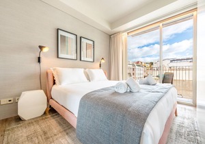 GuestReady - Midcentury Studio with Balcony in Santos (201) in Lisboa