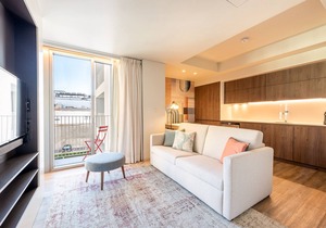 GuestReady - Midcentury Studio with Balcony in Santos (201) in Lisboa