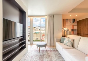 GuestReady - Midcentury Studio with Balcony in Santos 201 in Lisboa