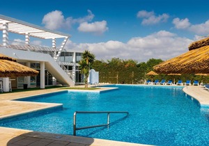 Moana 36 Apartment, Swiming Pool, Parking, Wifi, Ac, Balcony, Garden,!New! in Albufeira