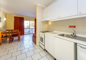 Moana 38 Apartment, Swiming Pool, Parking, Wifi, Ac, Balcony, Garden,!New! in Albufeira
