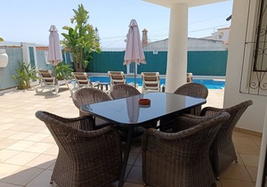 Villa 2 on fantastic location on Oura beach, Albufeira in Albufeira