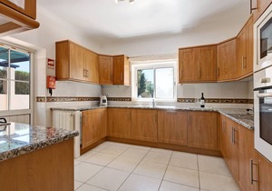 Villa Pestana Golf Resort - Moradia 216 with Mountain View, Pool, Garden & Wi-Fi