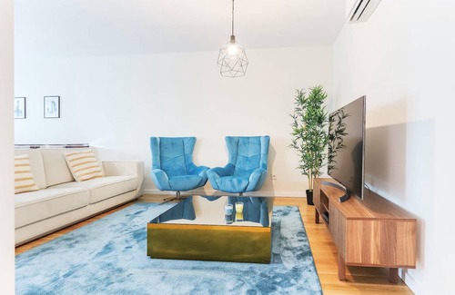 Sao Domingos de Benfica Apartment | 120 m² Apartment ∙ 3 bedrooms ∙ 6 guests