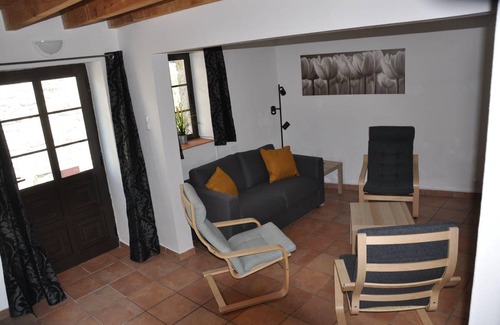 Oliveira do Hospital House | 120 m² House ∙ 5 bedrooms ∙ 10 guests