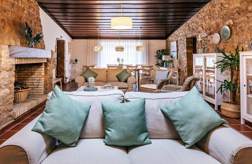 Reguengo Grande House | 150 m² House ∙ 9 bedrooms ∙ 22 guests