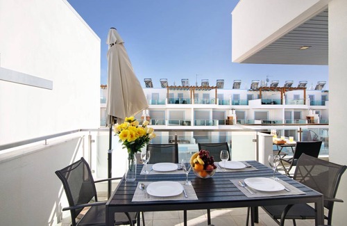 Manta Rota House | 160 m² House ∙ 3 bedrooms ∙ 8 guests