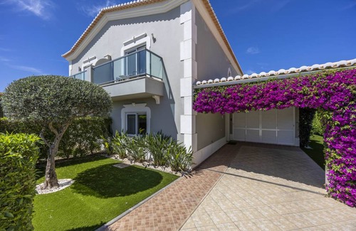 Funchal Villa | 165 m² Villa ∙ 3 bedrooms ∙ 6 guests