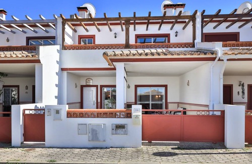 Burgau Villa | 168 m² Villa ∙ 3 bedrooms ∙ 6 guests