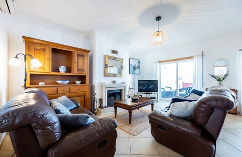 Burgau Villa | 168 m² Villa ∙ 3 bedrooms ∙ 6 guests