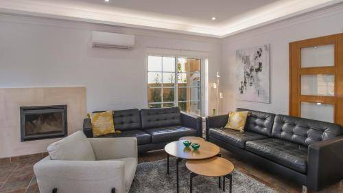 Albardeira Villa | 170 m² Villa ∙ 4 bedrooms ∙ 8 guests